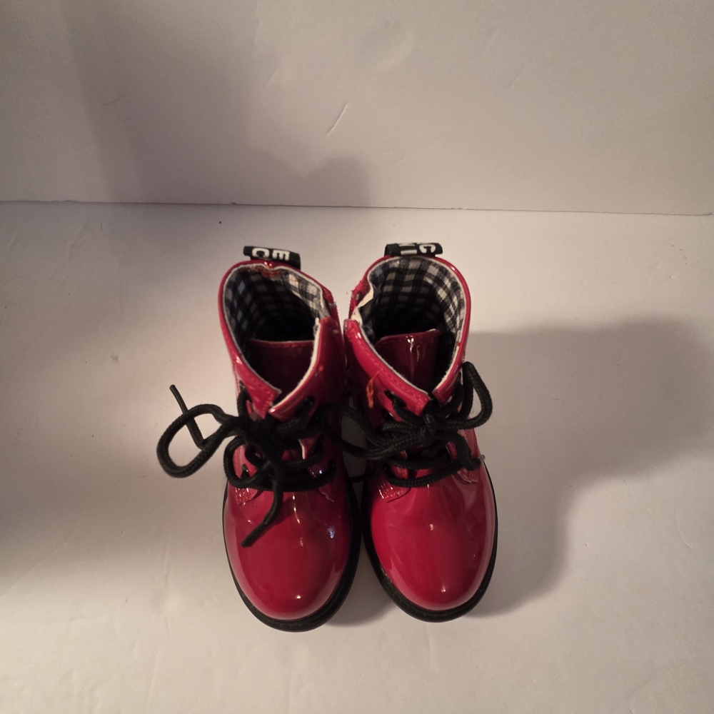 Kids Red Lace-Up Boots 6T - Picture 8 of 8